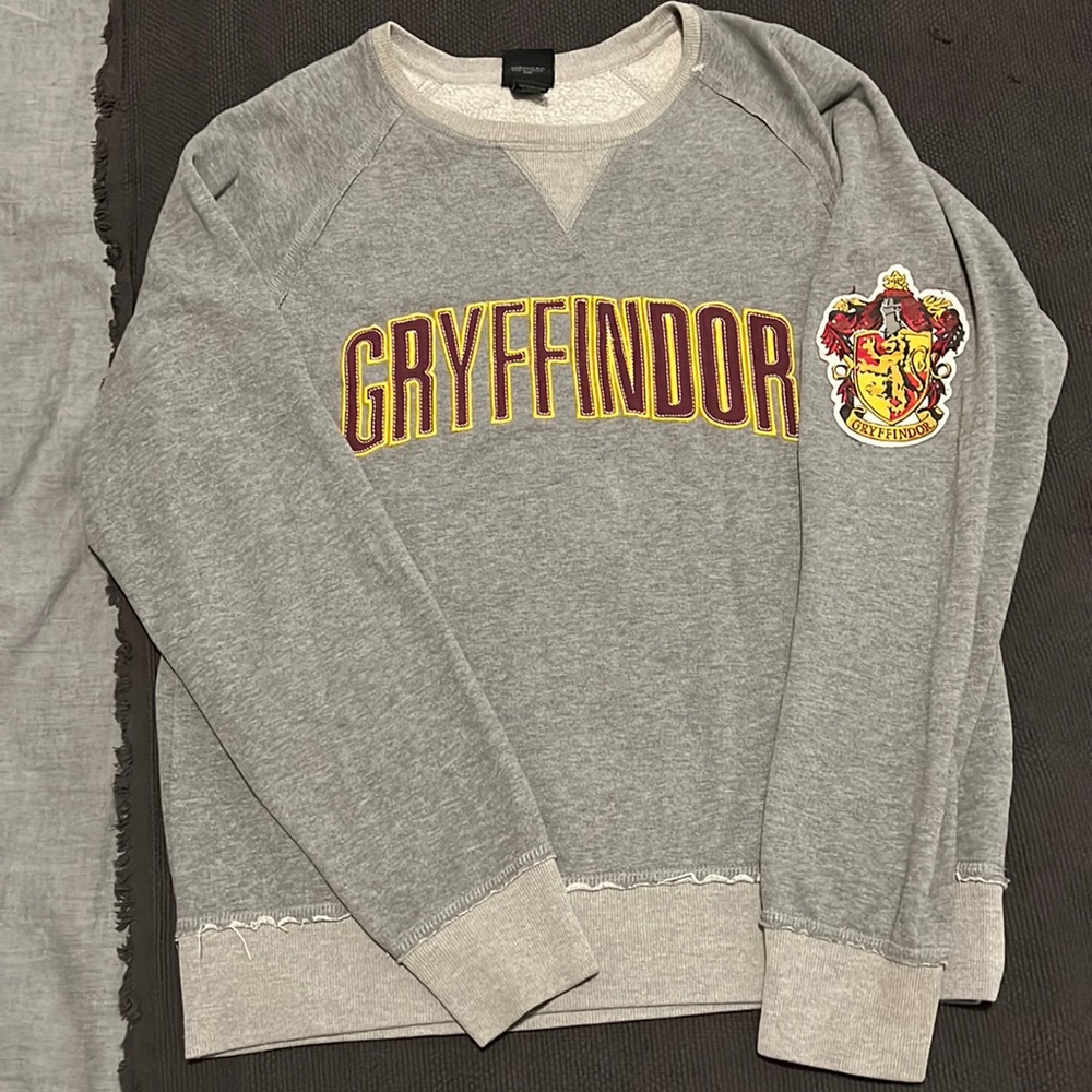 Harry Potter Gryffindor sweatshirt Universal Studios official M adult size
